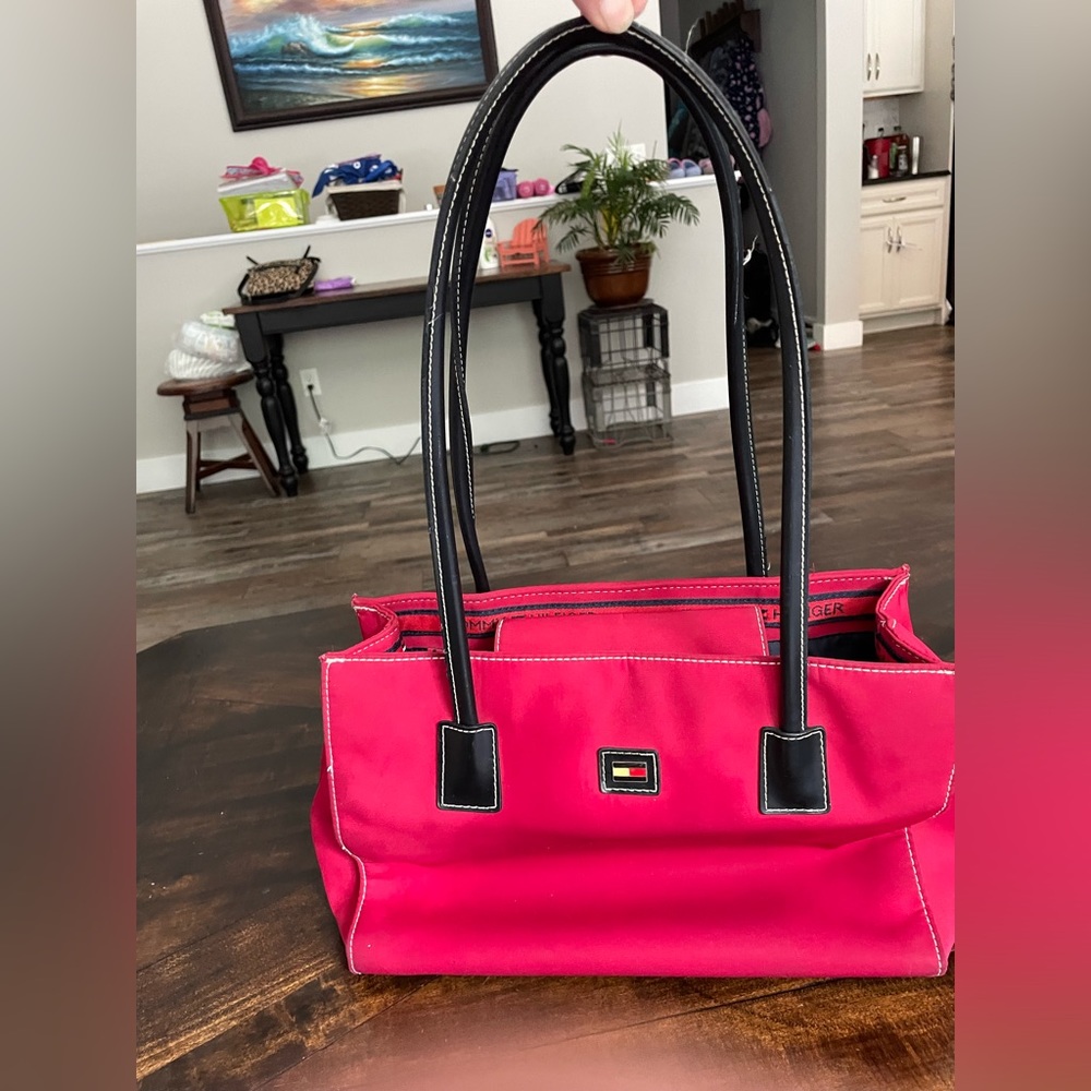 Vintage early 2000s shoulder bag.